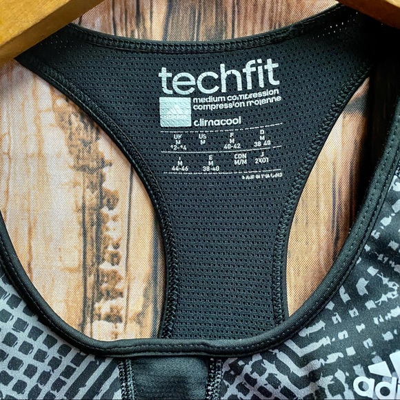 Adidas Techfit sports bra-Size Medium - Picture 3 of 9